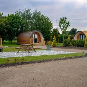  Campsite Willow Farm Glamping