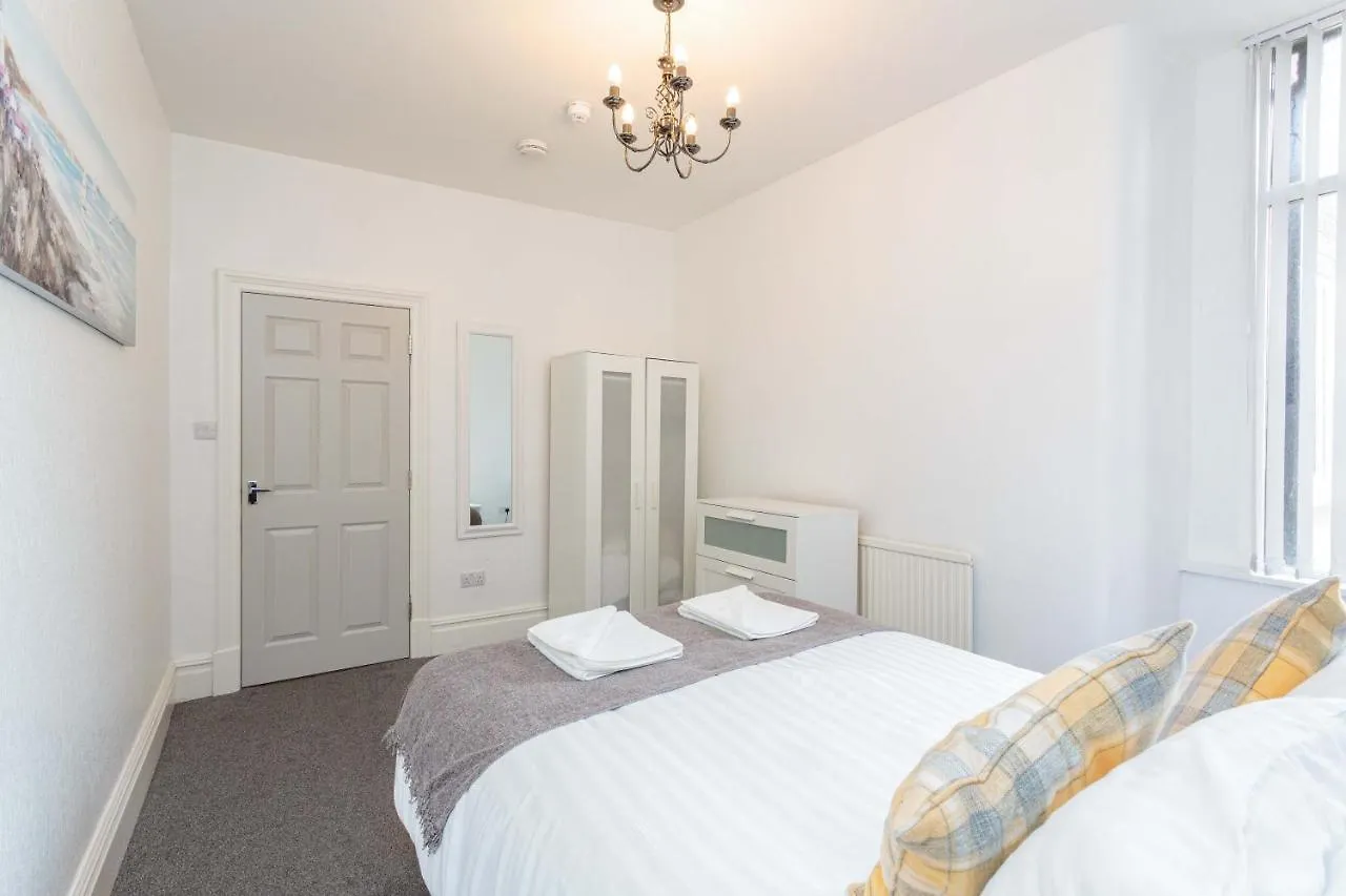 Cherry Property - Cherry Suite Blackpool